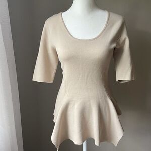 New York & Company Women’s Tan Short Sleeved Top Size Small
